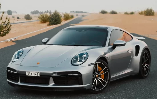 Rent-Porsche-911-Turbo-S-in-Dubai